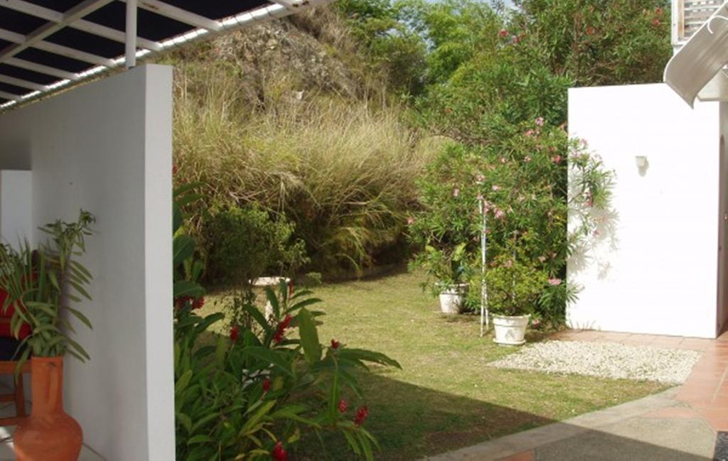 Being Villa Plymouth Exterior photo